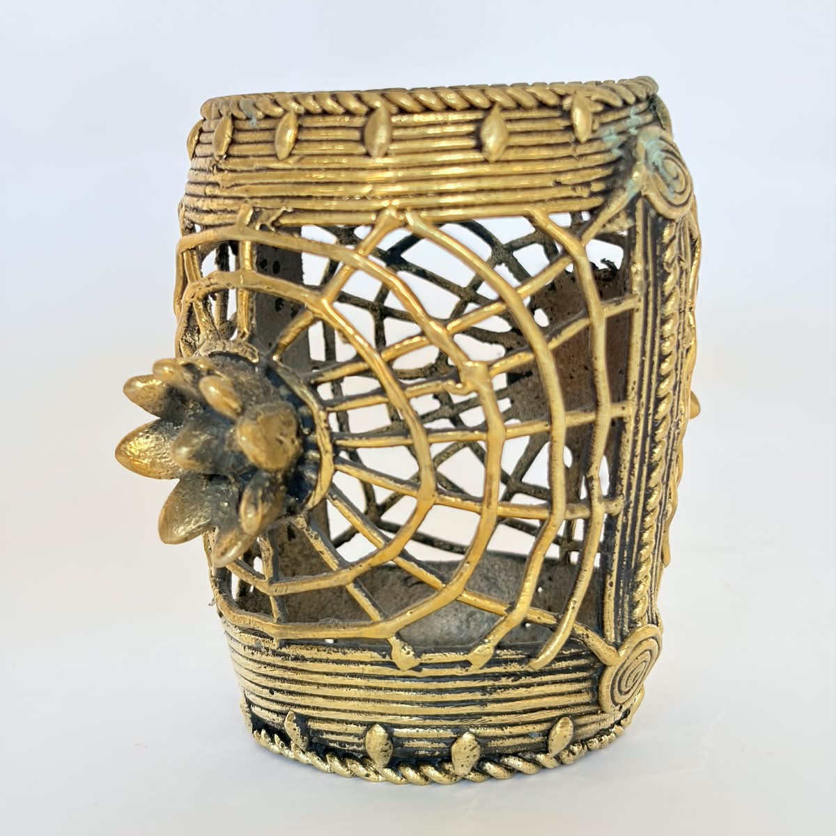 Dhokra Spider Penstand